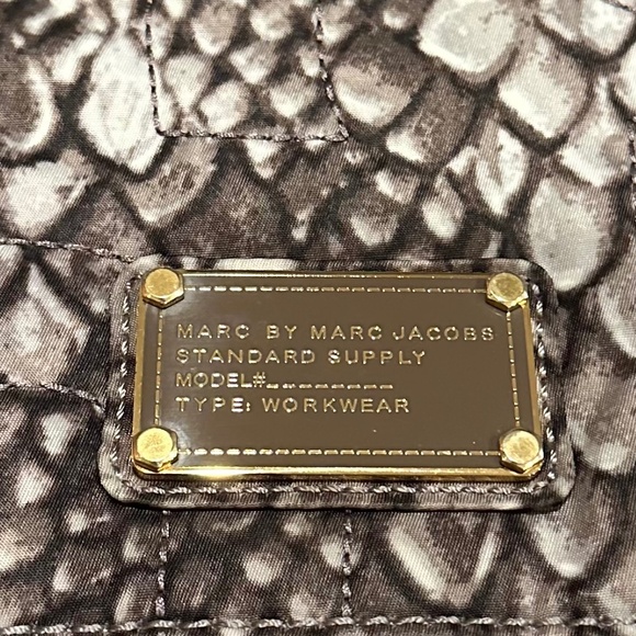 Marc Jacobs Adjustable Strap Animal Print Crossbody Handbag - Picture 10 of 15